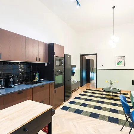 Apartment Luxury Peaceful By The St Stephen's Basilica Budapest